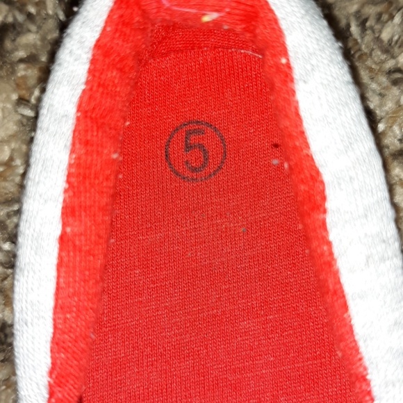 #552Toddler shoes Size:5. Great condition. "Dog & Fire Truck" - Picture 2 of 8